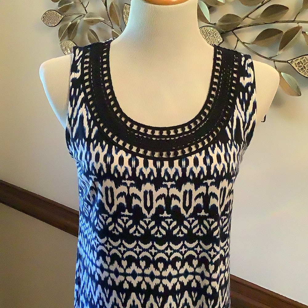 Jones New York Blue and White Graphic Maxi Dress